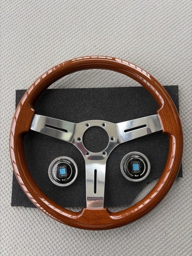 NARDI ステアリング　当時物　旧車