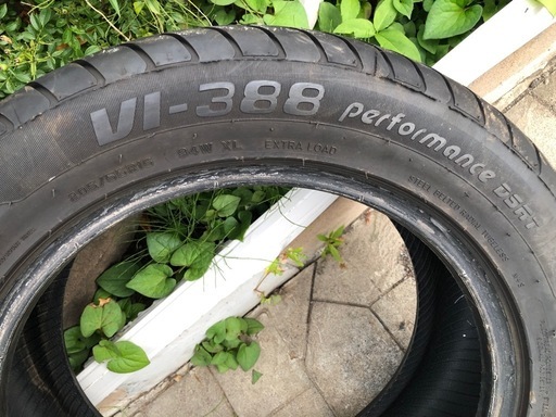 サマータイヤ　205/55R16