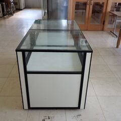 旧センターで使用： 展示用ガラスケース・小①の画像