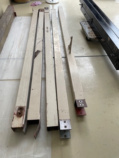 角パイ　鉄製　DIY 素材　資材　材料　5本 長さ2556mm 100×100 厚み3mm