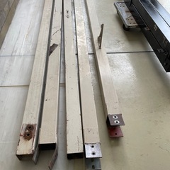 角パイ　鉄製　DIY 素材　資材　材料　5本 長さ2556mm 100×100 厚み3mmの画像