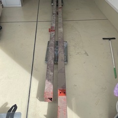 角パイ　2本　鉄製　DIY 材料　資材　長さ6000mmと5570mm 100×100 厚み3mmの画像