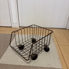 スタッキングワゴン4段の画像