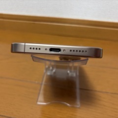 美品 iPhone 16 ProMax 256GB 本体 simフリー　デザートチタニウムの画像