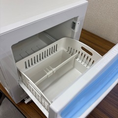 小型冷蔵庫　綺麗です。の画像