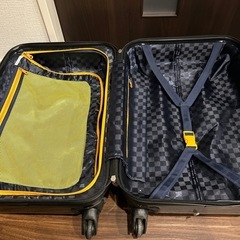 キャリーケースの画像