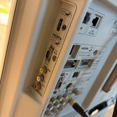 AQUOS 液晶カラーテレビ 2007年製 20Vの画像