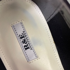 美品⭐️R&E ROSESSENCE パンプス 24cmの画像