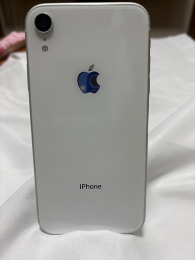 【中古動作品】 iPhone XR docomo 64G バッテリー94%白 ケース使用で美品