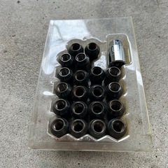 19インチホイール＆タイヤ4本セット
の画像