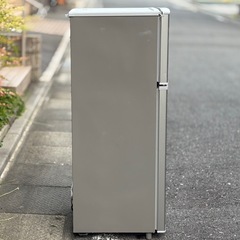 配送🉑【2019年製】シャープ ノンフロン冷凍冷蔵庫 SJ-H13E-Sの画像