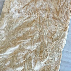 【新品】ZARA HOME ザラホーム ベッドカバー ゴールドの画像