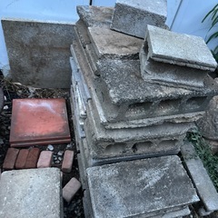 植木鉢、ブロック類
差し上げます0円の画像