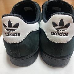 adidas スーパースターの画像