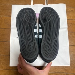 adidas スーパースターの画像