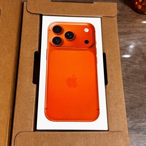 未使用】iPhone 17 Pro 256GB コズミックオレンジ (T) 本八幡の