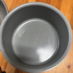 フライパンと鍋の画像