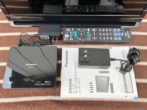 ■パナソニック プライベート・ビエラ 19型 2021年製■ポータブルテレビ Panasonic VIERA UN-19F11■液晶テ