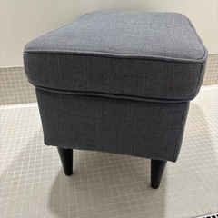 今週末までに取りに来てくださる方限定IKEA オットマン　の画像