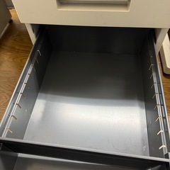 事務所机　片袖別付き
の画像