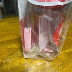 ストローボトルとスプーン&フォークの画像