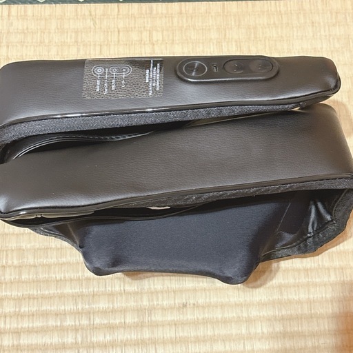 肩リラクゼーション　コードレス コンパクト 軽量 ベルト付き プレゼント