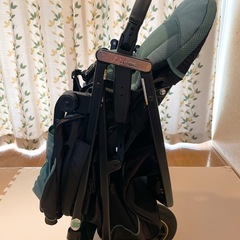 アップリカ スムーヴ 3輪ベビーカーの画像