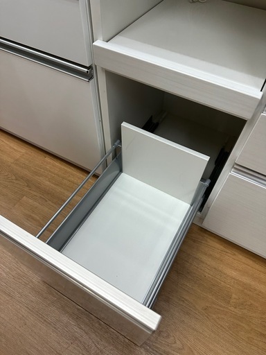 ⭐︎ドリーム荒牧店⭐︎ジモティー割引有⭐︎【クリーニング済み】松田家具　2枚扉スライドオープンボード