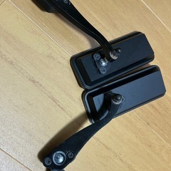 バイクのミラーの画像