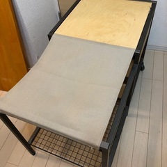 IKEA 引き出し付きローボード　テレビ台　キャスター付きの画像