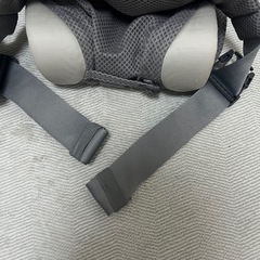 nuna 抱っこ紐 グレーの画像