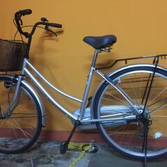 レンタサイクル店使用　自転車整備士整備済み！》NO187　中古車　26インチ　シティサイクル 　シルバーの画像