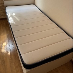美品★ニトリ収納付きシングルベッド＆マットレスの画像