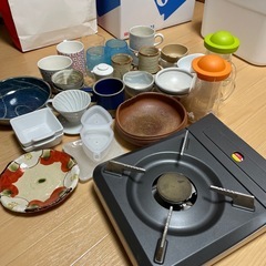 食器　カセットコンロ　ルピシアポット　マグカップなど