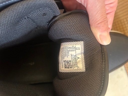 新品 NIKE AIR JORDAN 1 MIDブラック/ホワイト 30cm