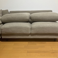 ニトリ　ソファ　クッション2個付きの画像