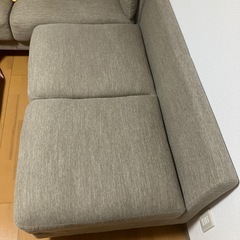 ニトリ　ソファ　クッション2個付きの画像