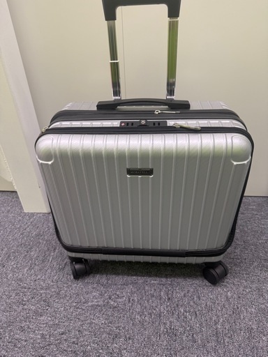 【美品】TSAロック付き横型スーツケース