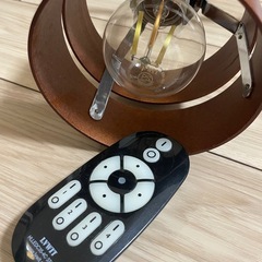 シーリングライト 4灯　調光電球付き　　の画像