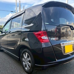7人乗り☆低走行9万キロ台☆月々1.1万円〜分割払い可❗️車検2年付き！大人気☆HONDA フリード☆ナビ付き☆走行中DVD見れます☆便利なバックカメラ付き☆ETC付き☆電動スライドドア付き☆事故修復歴無し☆ドライブレコーダー付きのフル装備☆‼️の画像