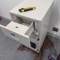 美品◆ジャンク品80kg耐火金庫◆引き出し投入式の画像