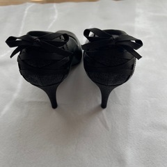 美品❤️ダイアナ　オープントゥパンプス　レザー　黒　23.5cmの画像