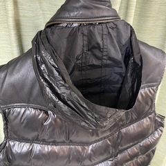 ダウンベスト JACKROSE ジャックローズ　サイズL 豚革　ブラック レザー アウター ベスト L ダウンベスト 黒 ナイロンの画像