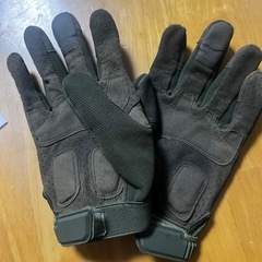 サバゲーヘルメット　タクティカルグローブ
の画像