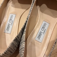 Jimmy Choo レディース　パンプスの画像