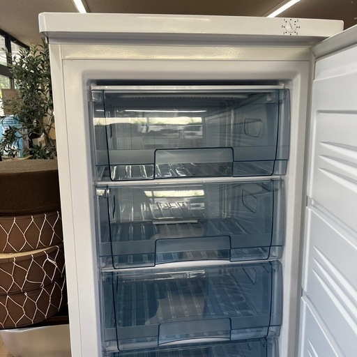 美原店　新品　未使用保管品　冷凍ストッカー TBUF-198RH 7段 前扉タイプ 198L 
