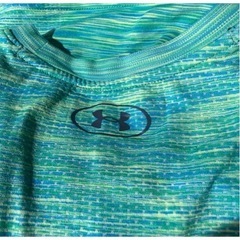 【中古】アンダーアーマー　　Tシャツ　130〜140グリーンの画像