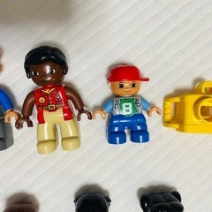LEGO レゴ　デゥプロ　人間10体の画像
