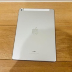 Apple iPad 5世代 本体 アイパッドの画像