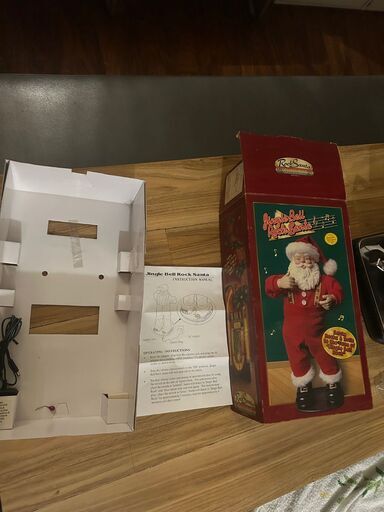 Jingle Bell Rock Santa 完動品　アメリカで購入し倉庫で保管・出して使用ナシ。ダンシング・サンタクロース